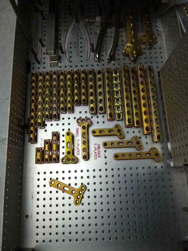 SYNTHES SMALL FRAGMENT SET ( LC-DCP: TITANIUM) | KMCE-07 – KeeboVet ...