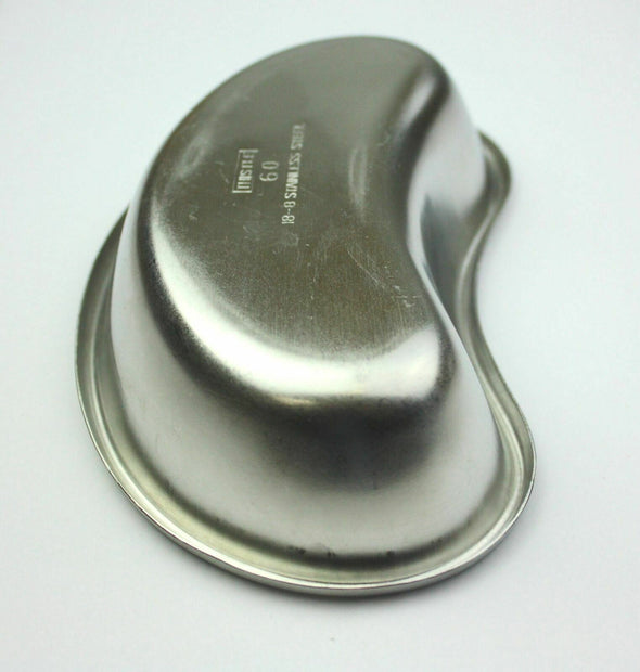 Thistle - Stainless Steel 6" Emesis Basin, Kidney Shaped Dish Container used